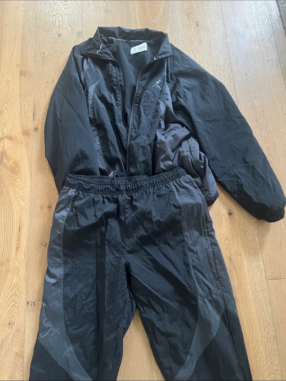 Jordan Men's Black/Gray Lightweight Rain Suit,, size xl and L